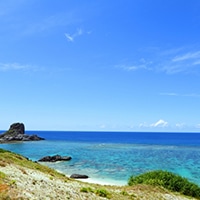 沖縄の青い海